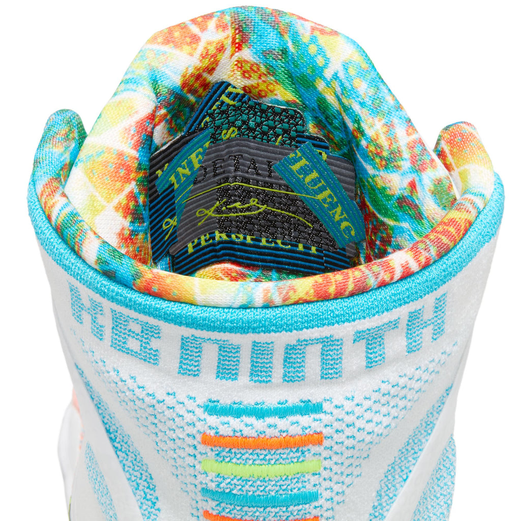 NIKE KOBE 9 PROTRO "WHAT THE" - WHITE/REFLECTIVE SLVR-CHLORINE BLUE