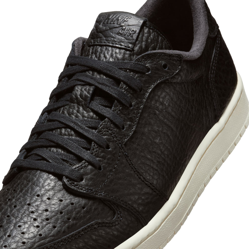 AIR JORDAN 1 RETRO LOW - BLACK/BLACK-SAIL