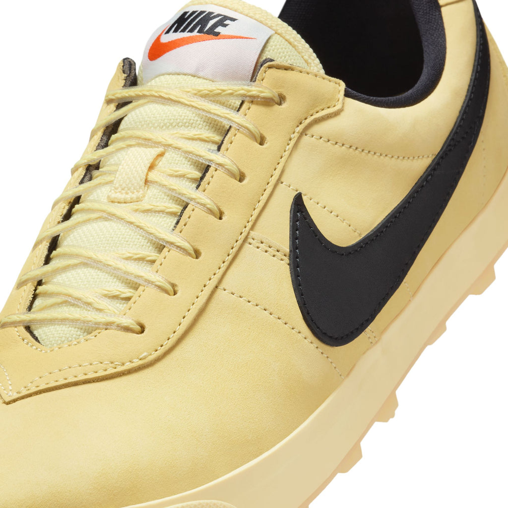 NIKE ASTROGRABBER - SOFT YELLOW/BLACK-SAIL-SAFETY ORANGE