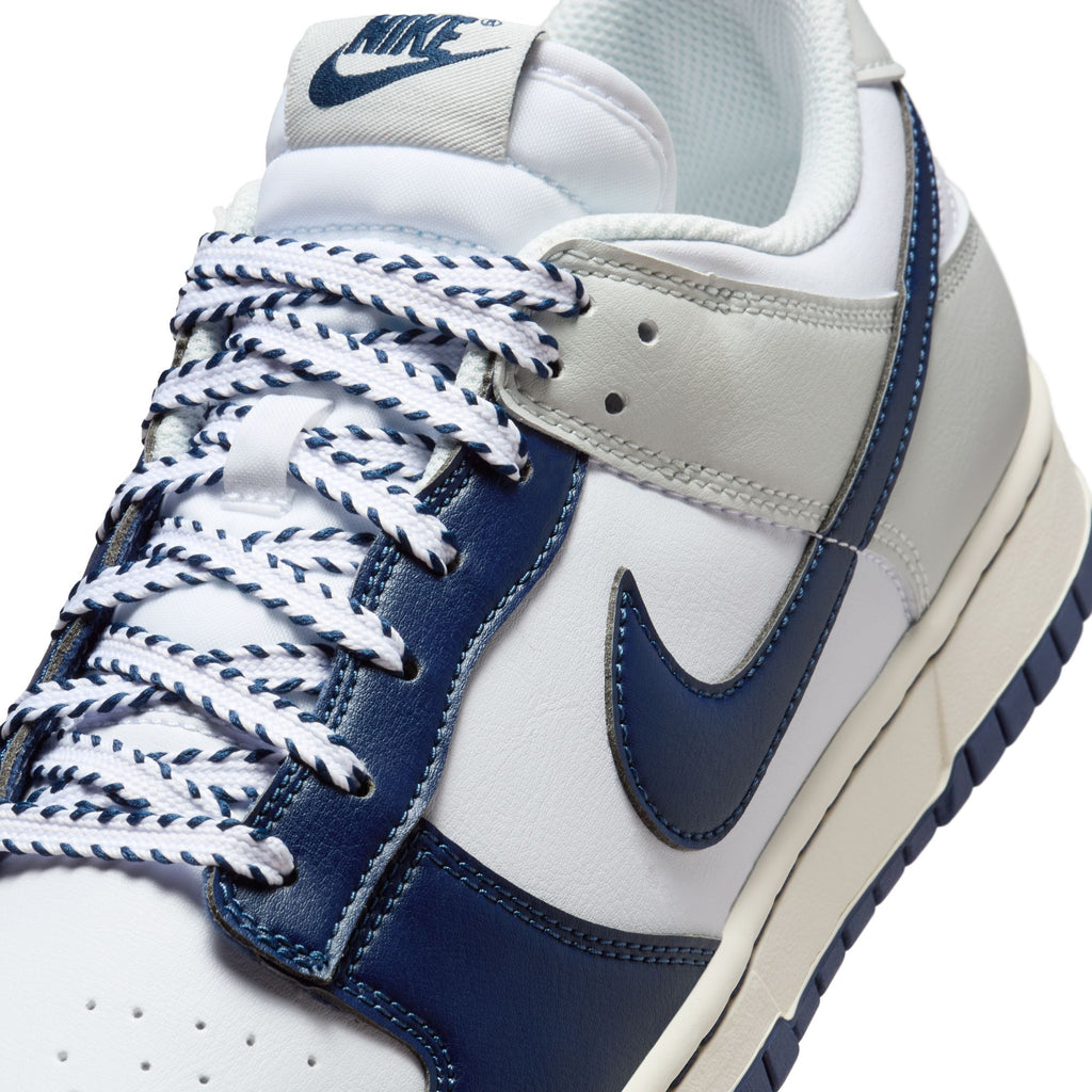 NIKE DUNK LOW RETRO -  WHITE/MIDNIGHT NAVY-PHOTON DUST
