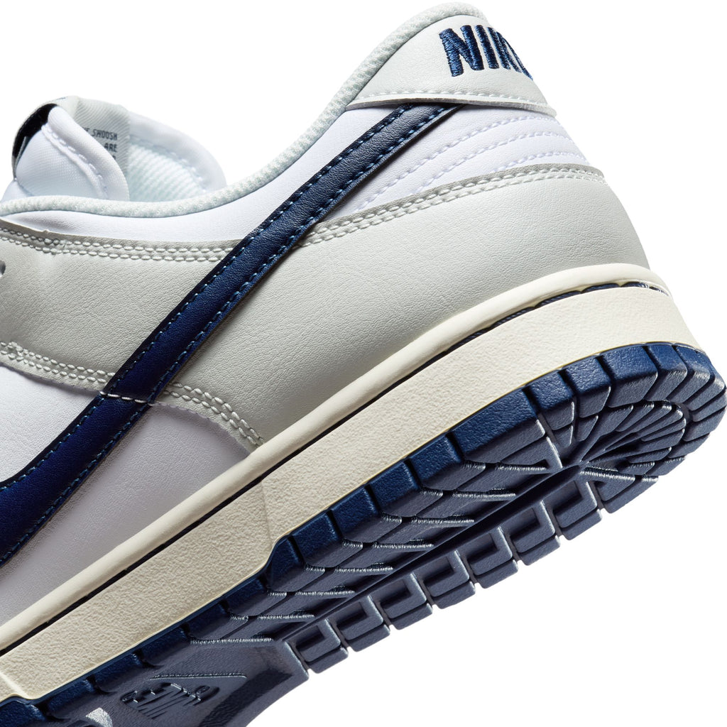 NIKE DUNK LOW RETRO -  WHITE/MIDNIGHT NAVY-PHOTON DUST