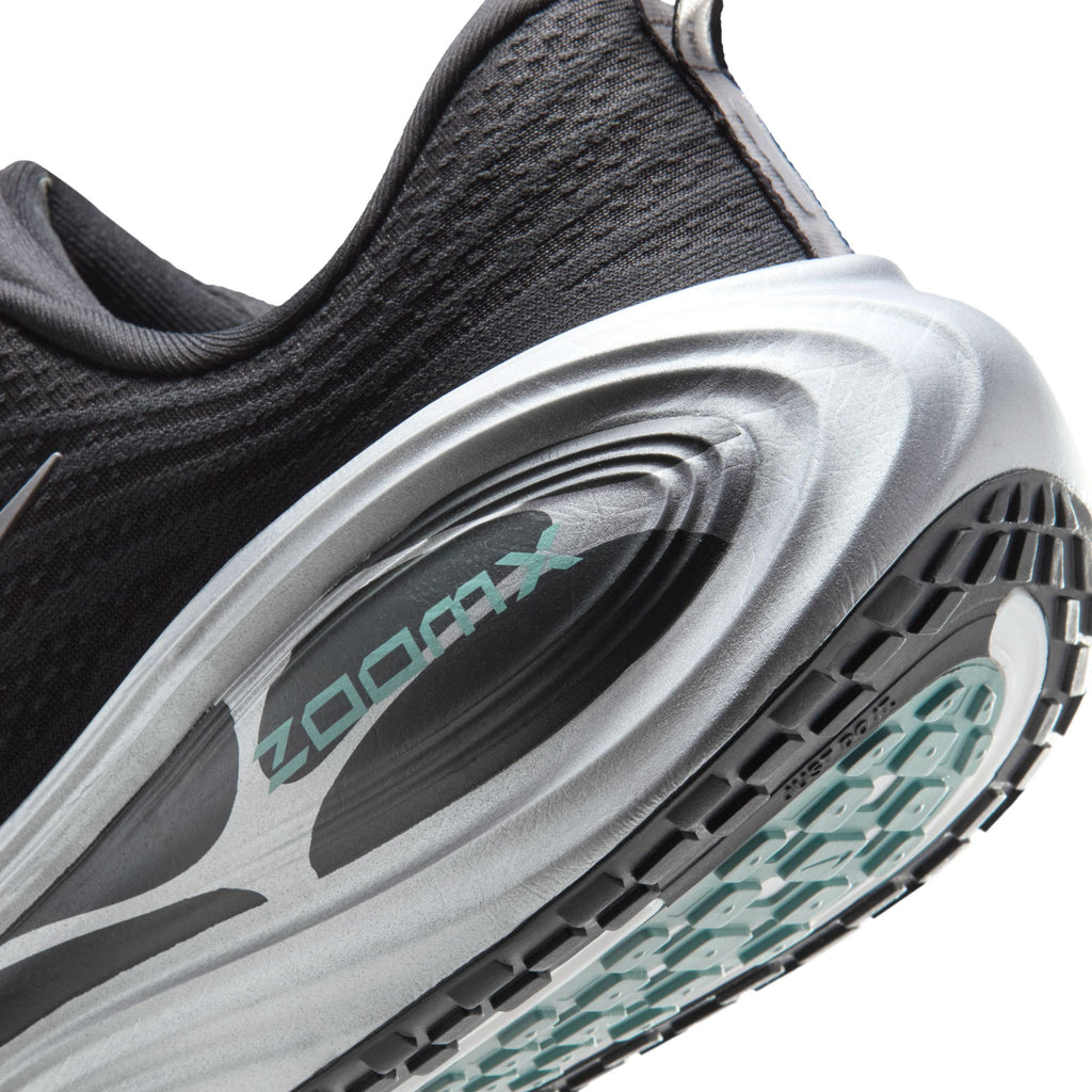 NIKE VOMERO PLUS - ANTHRACITE/REFLECT SILVER-CANNON-WHITE