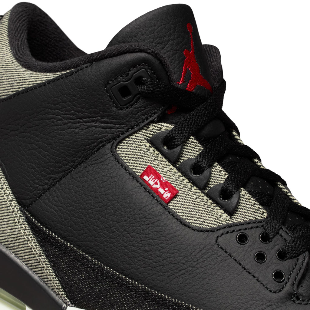 AIR JORDAN 3 X LEVI’S® “BLACK AND WHITE” - DENIM/BLACK-GYM RED