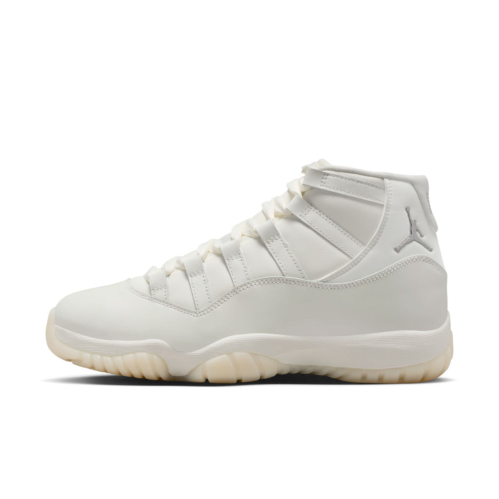 WOMEN'S AIR JORDAN 11 RETRO 'GRAND FINALE'- SAIL/PEARL GREY-WHITE-METALLIC SILVER