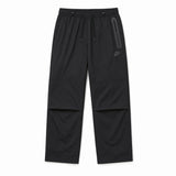 NIKE TECH WOVEN OVERSIZED PANT - BLACK
