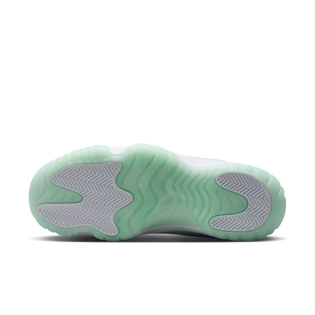 WOMENS AIR JORDAN 11 RETRO LOW - WHITE/IGLOO