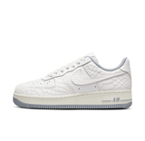 WOMEN'S NIKE AIR FORCE 1 '07  ‘ PYTHON ‘ - SUMMIT WHITE/SUMMIT WHITE-SAIL-WOLF GREY