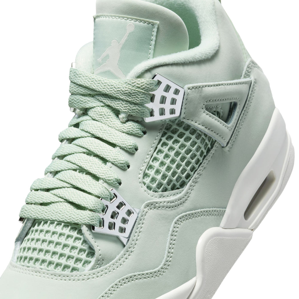 WOMENS AIR JORDAN 4 RETRO 'ABUNDANCE' - SEAFOAM/SAIL-METALLIC SILVER