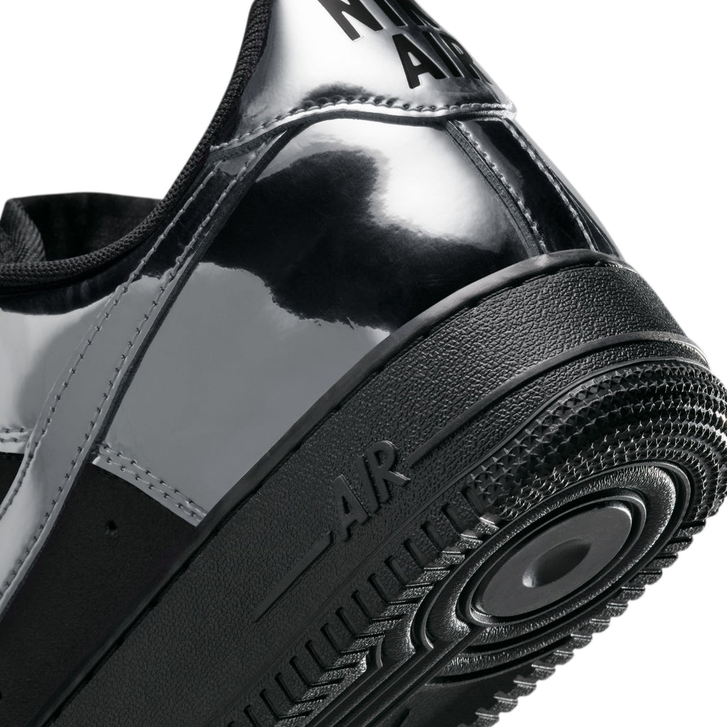 NIKE AIR FORCE 1 LOW RETRO - BLACK/CHROME-BLACK