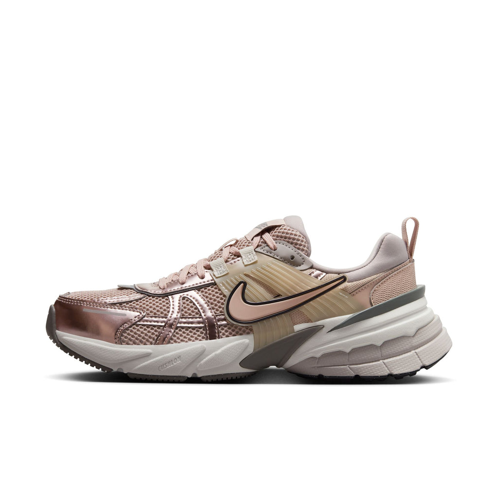 WOMENS NIKE V2K RUN - PARTICLE BEIGE/PARTICLE BEIGE