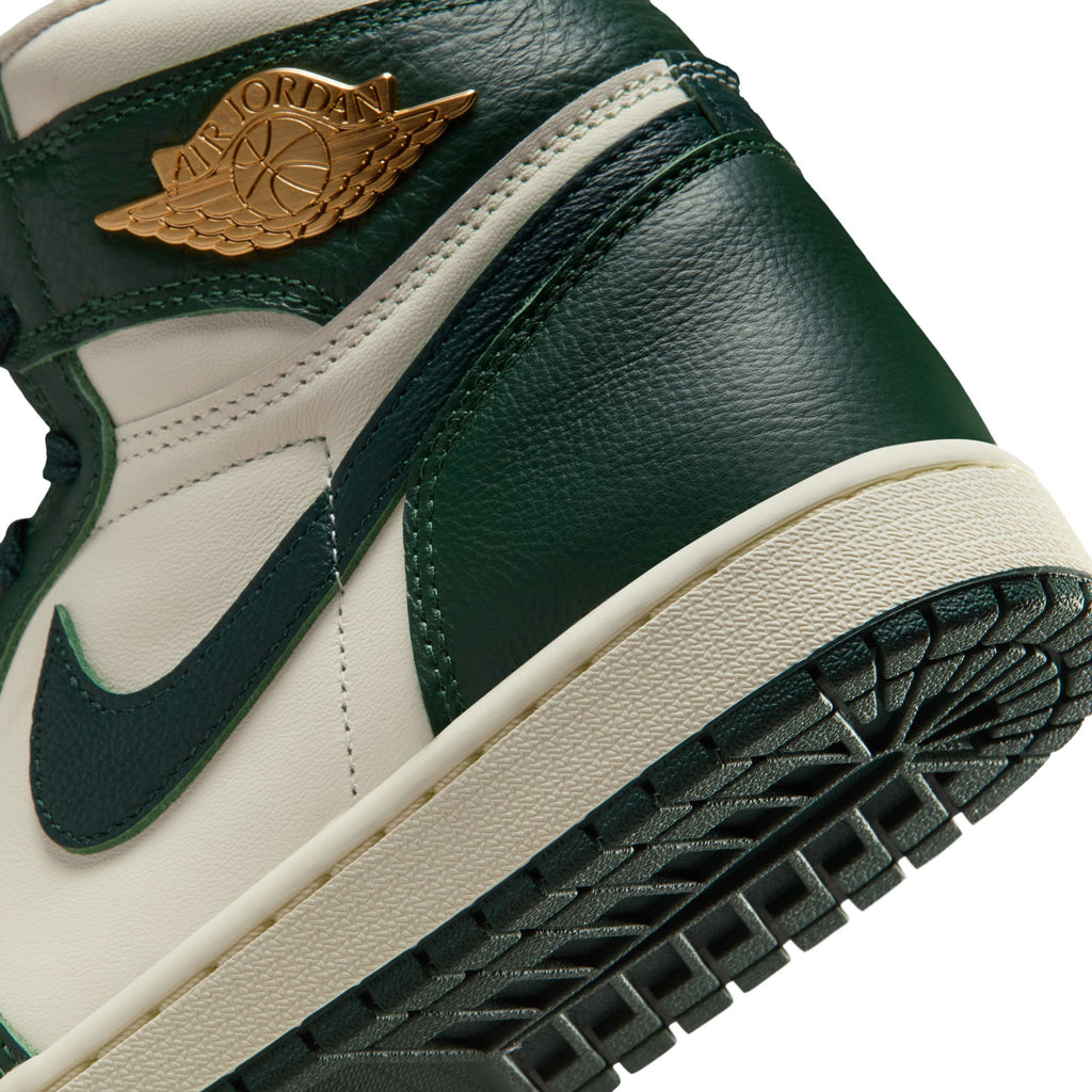 WOMEN'S AIR JORDAN 1 HIGH OG 'FIR'- PALE IVORY/PRO GREEN-FIR-COCONUT MILK