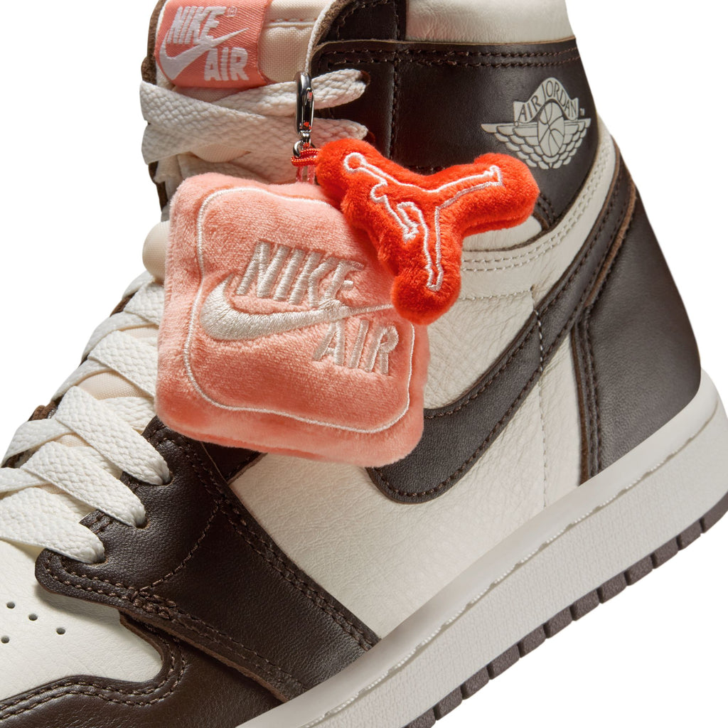 WOMEN'S AIR JORDAN 1 HIGH OG - BAROQUE BROWN/SAIL-LT MADDER ROOT