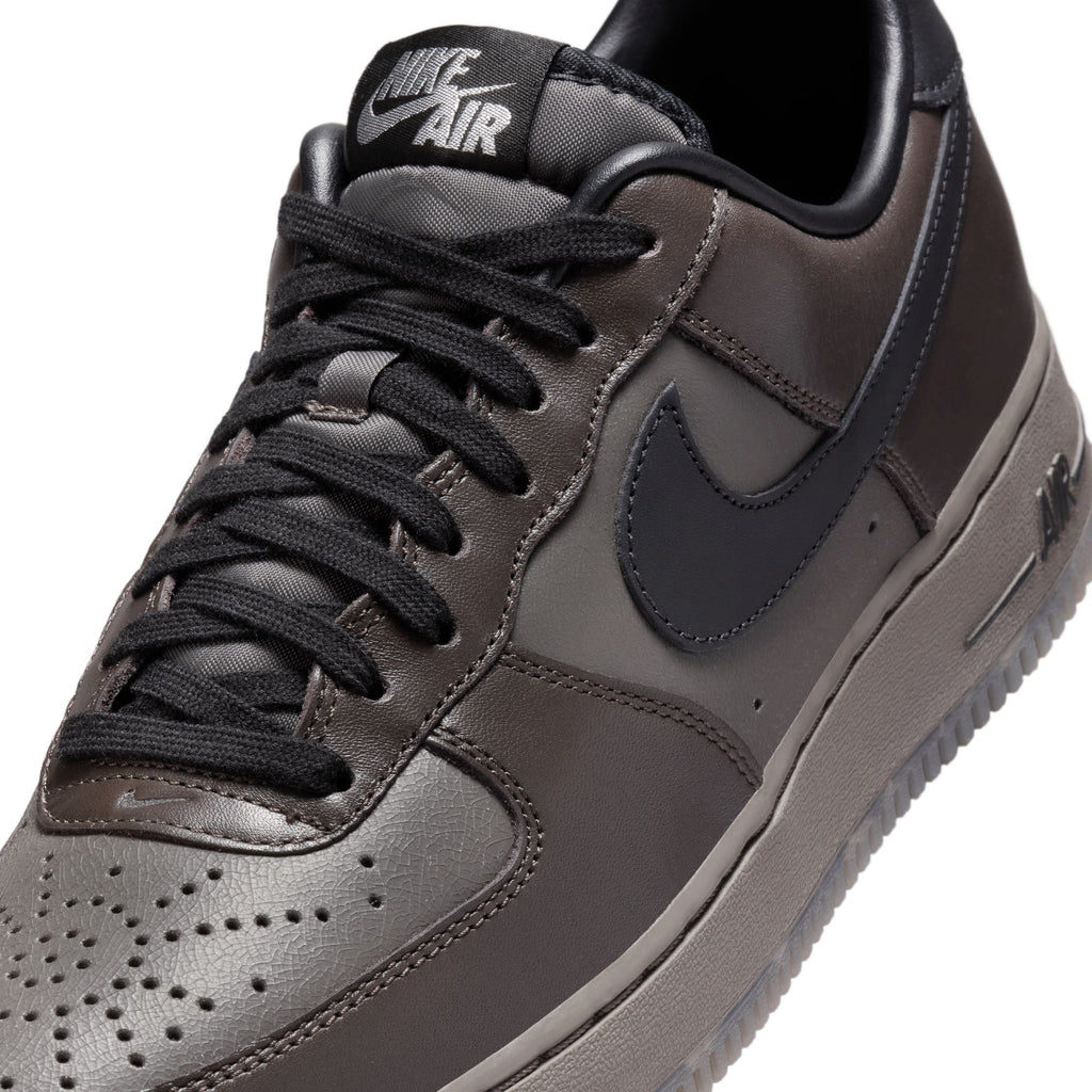 NIKE AIR FORCE 1 LOW - BLACK TEA/BLACK-PETRA BROWN-OLIVE GREY