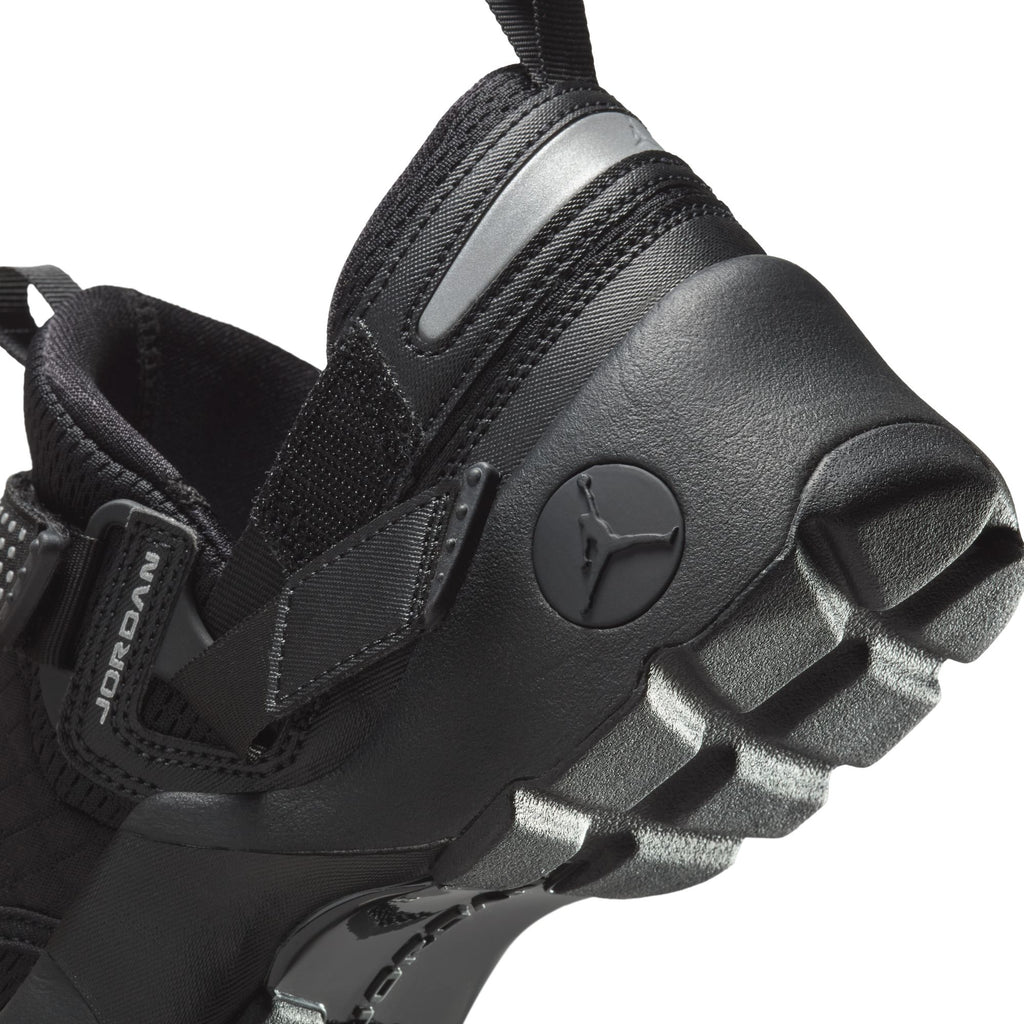 WOMENS AIR JORDAN TRUNNER LX - BLACK/BLACK-BLACK