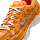 NIKE P-6000 - KUMQUAT/METALLIC SILVER-MAGMA ORANGE