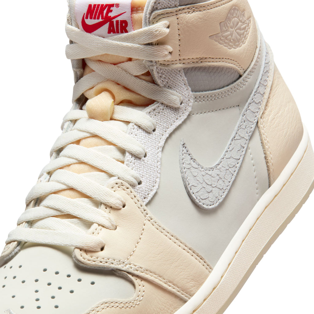 AIR JORDAN 1 RETRO HIGH OG - SAIL/UNIVERSITY RED-PALE IVORY