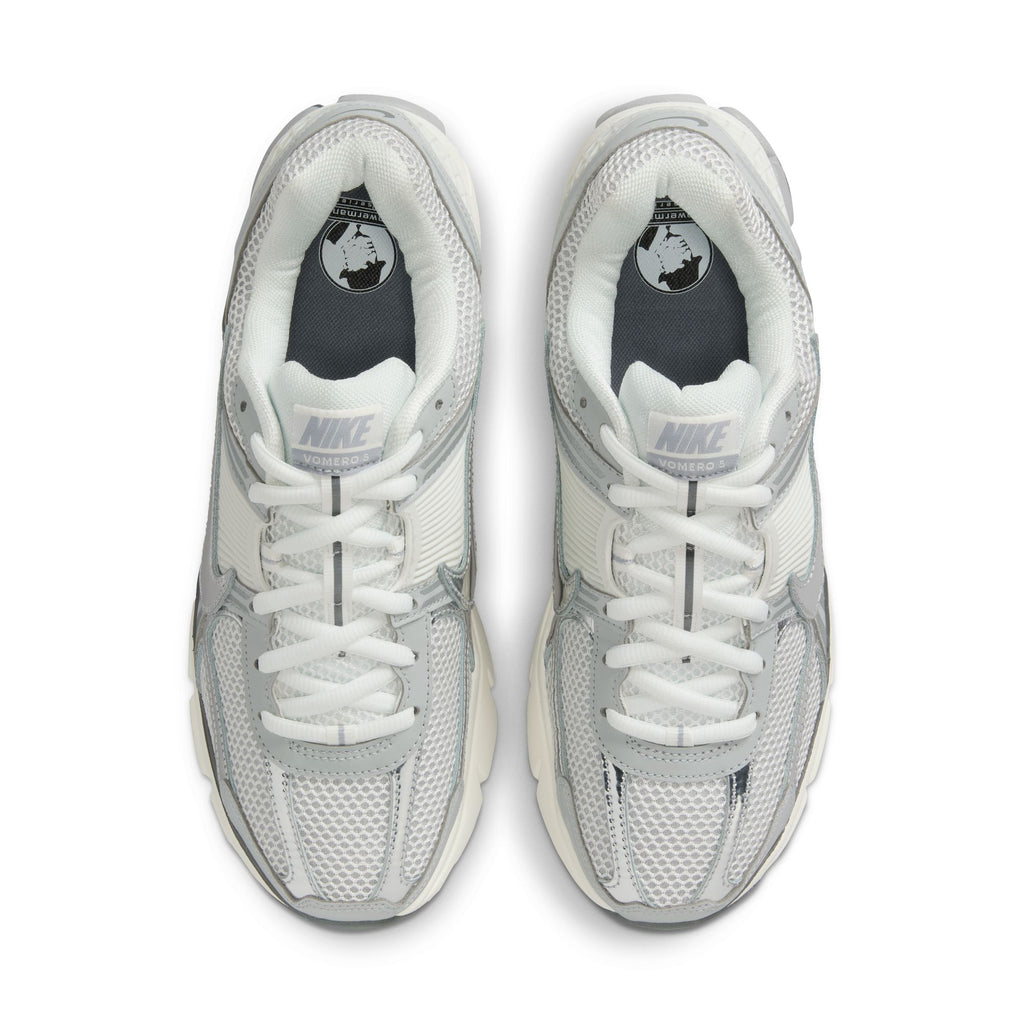 NIKE ZOOM VOMERO 5 - SUMMIT WHITE/METALLIC SILVER