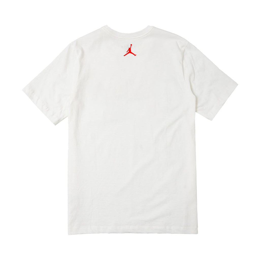 AIR JORDAN FLIGHT ESSENTIALS OVERSIZED T-SHIRT – SAIL/VARSITY RED/VARSITY RED