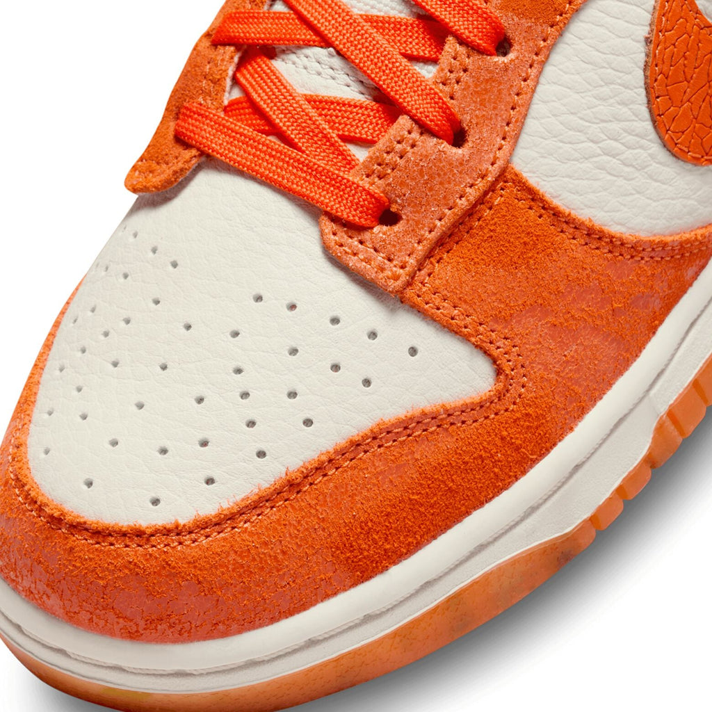 WOMEN'S NIKE DUNK LOW - LIGHT BONE/SAFETY ORANGE-LASER ORANGE