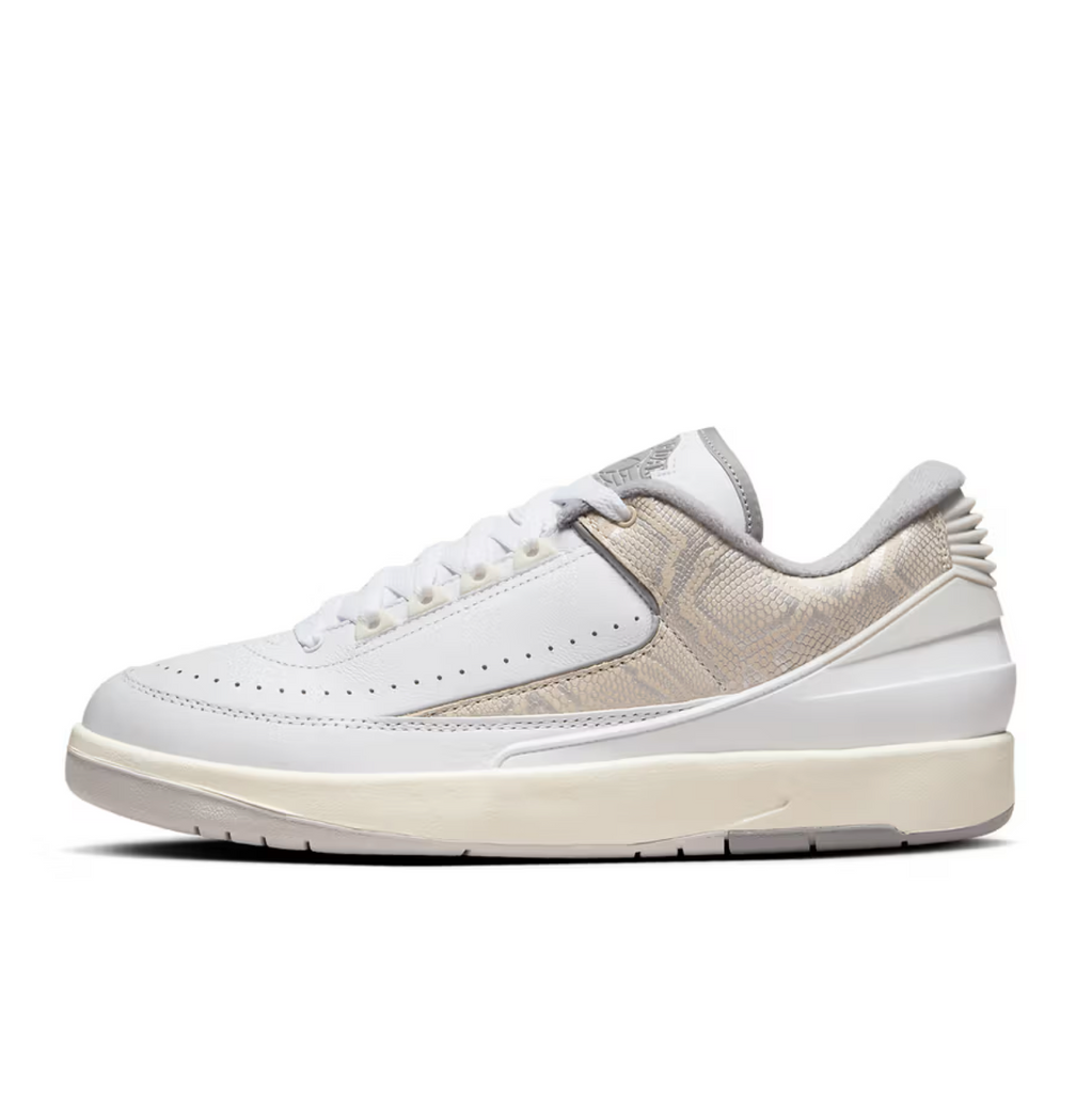 AIR JORDAN 2 RETRO LOW WHITE CEMENT GREY SANDDRIFT NEUTRAL GREY