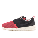 NIKE ROSHERUN NM BR - BLACK PINE/BLACK PINE