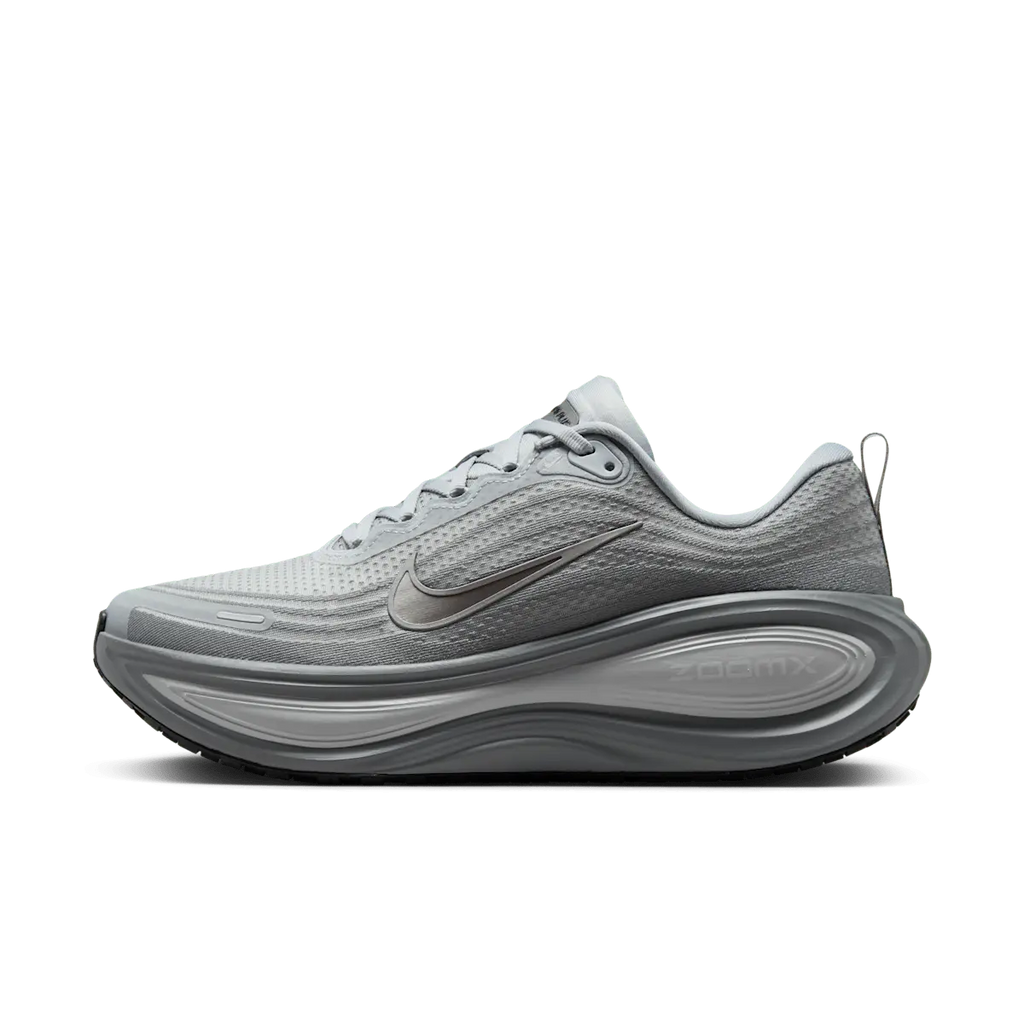 NIKE VOMERO PLUS  - VAST GREY/WOLF GREY-OFF WHITE-HEMP