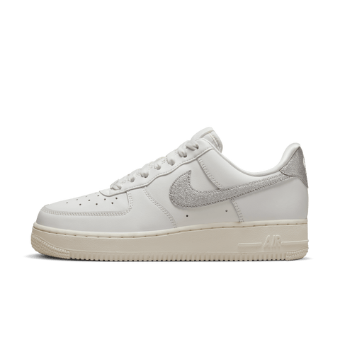 WOMEN'S NIKE AIR FORCE 1 '07 - SUMMIT WHITE/METALLIC SILVER-SAIL-WHITE