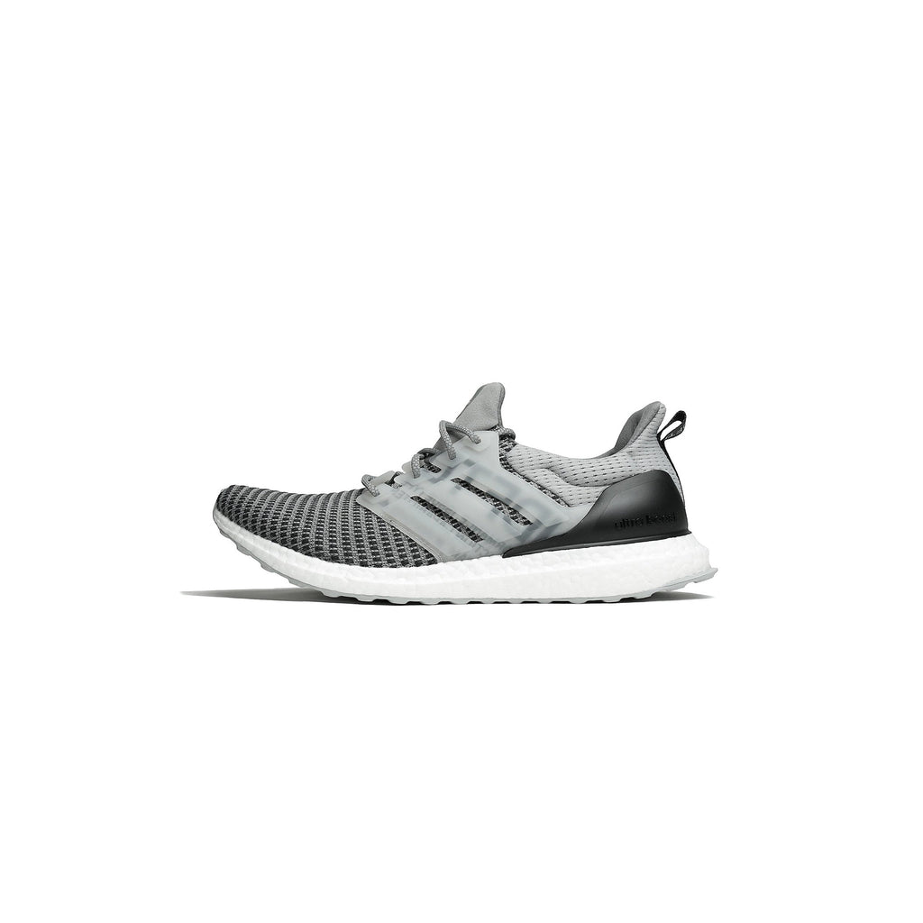 X UNDEFEATED ULTRABOOST - CLEAR ONYX – Creme321